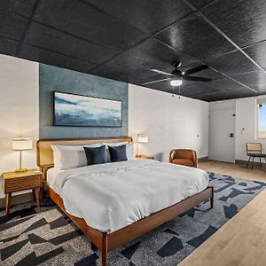 Arka Motel